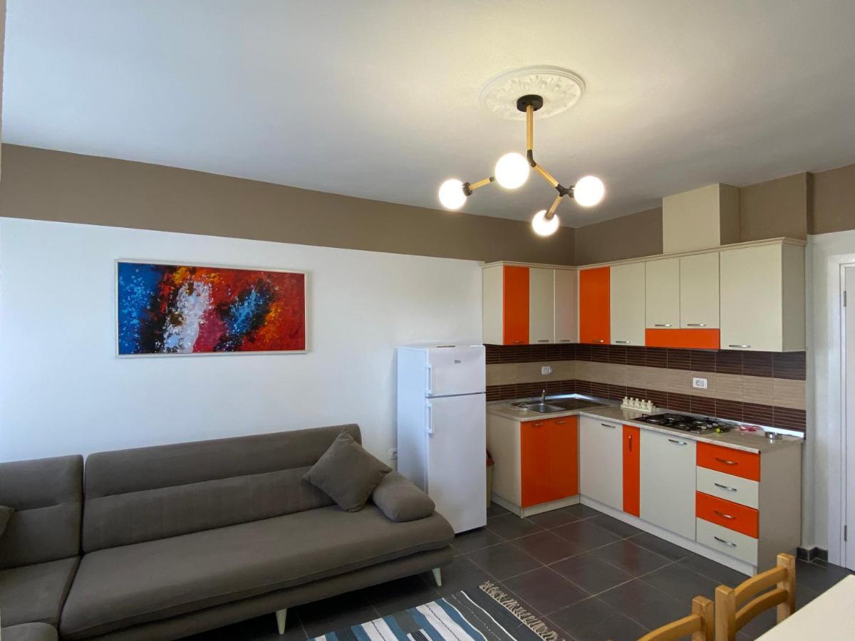 Bellavista Qerret Apartment 1 Golem  Bagian luar foto