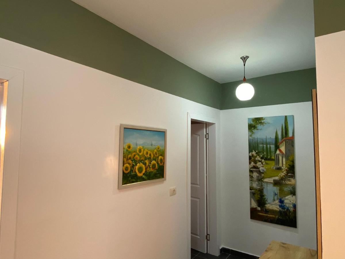 Bellavista Qerret Apartment 1 Golem  Bagian luar foto