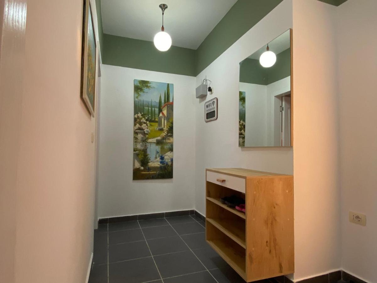 Bellavista Qerret Apartment 1 Golem  Bagian luar foto