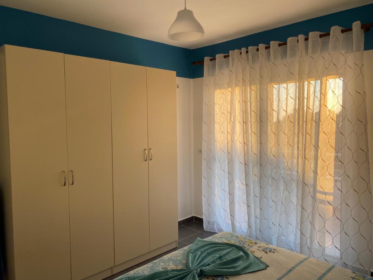 Bellavista Qerret Apartment 1 Golem  Bagian luar foto