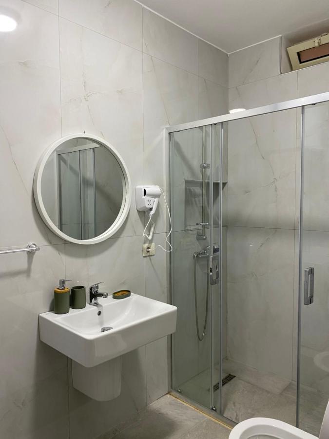 Bellavista Qerret Apartment 1 Golem  Bagian luar foto