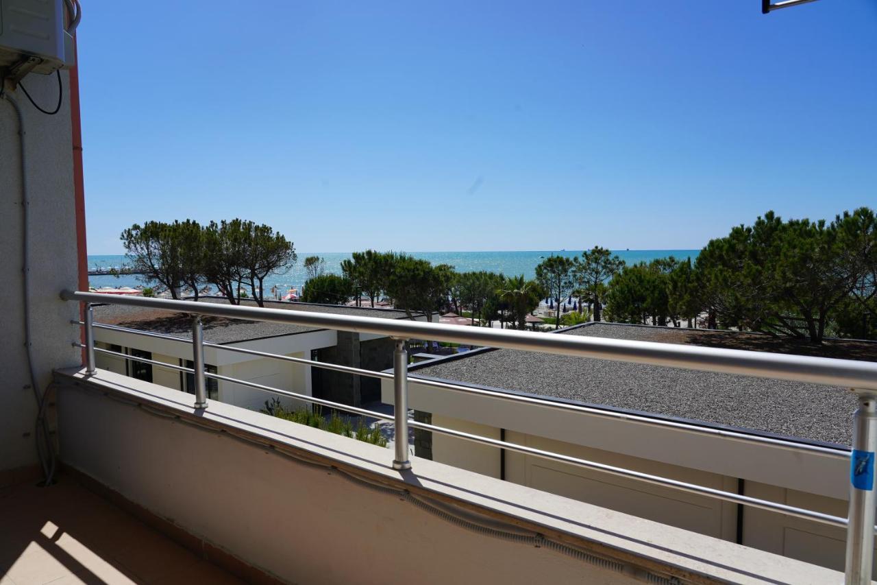 Bellavista Qerret Apartment 1 Golem  Bagian luar foto
